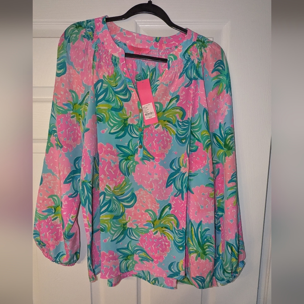 Lilly Pulitzer Blue Ibiza Pineapple Shake Top L